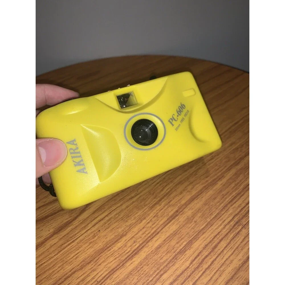 Vintage Working Akira PC-606 Free Focus Yellow 35mm Film Camera FREE S/H